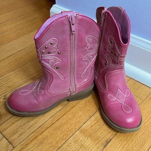 Girls pink cowgirl boots size 10.